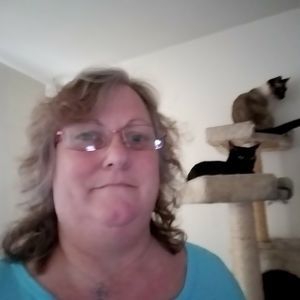 Meet your Posher, Shari